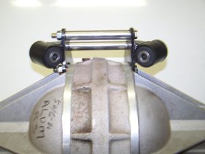 Metric QC Upper mount W/monoball Bushings